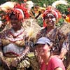 Dory samen met een groep uit Papua Nieuw Guinea
